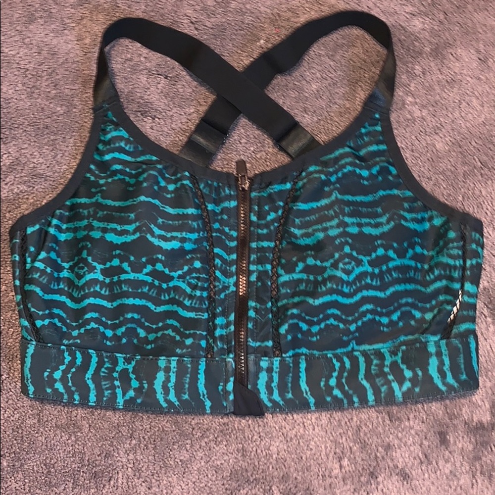 Fabletics sports bra